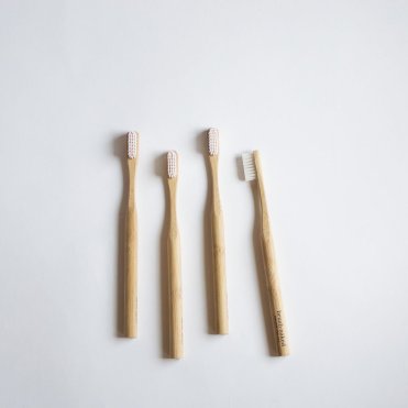 brush_naked_new_1024x1024